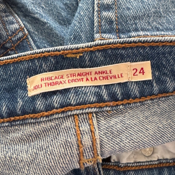 LEVI’S • Ribcage Straight Ankle Jean in Jive Tribe - Picture 9 of 13